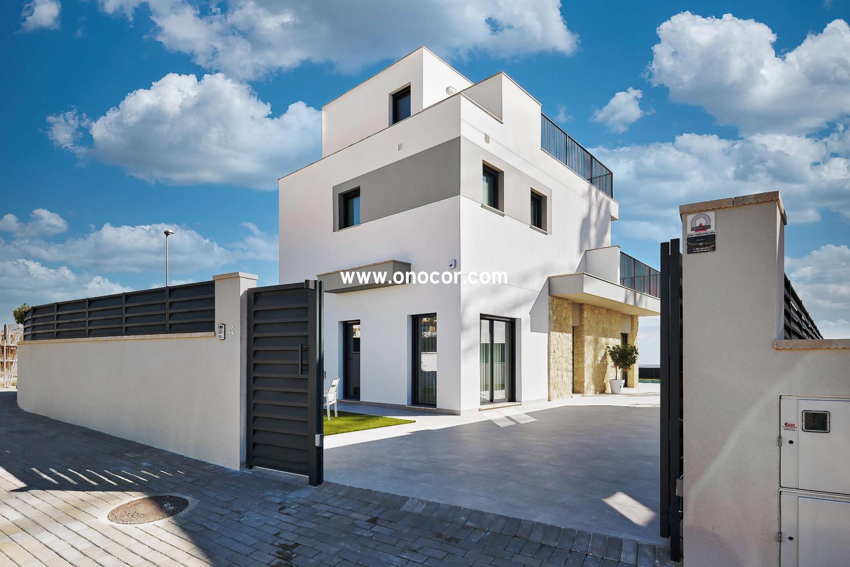 Luxury villa in the golf area | Onocor